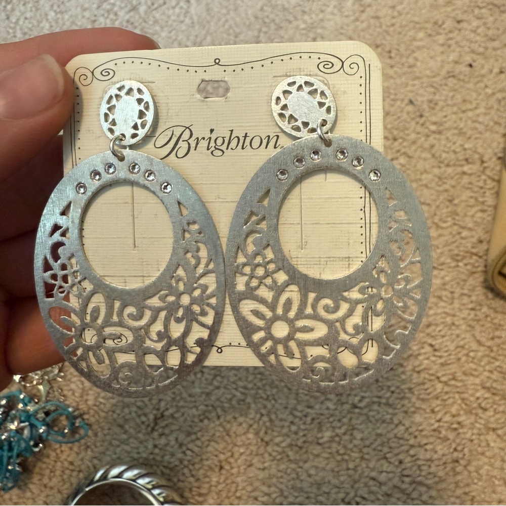 Posh Garden Silver Floral Earrings